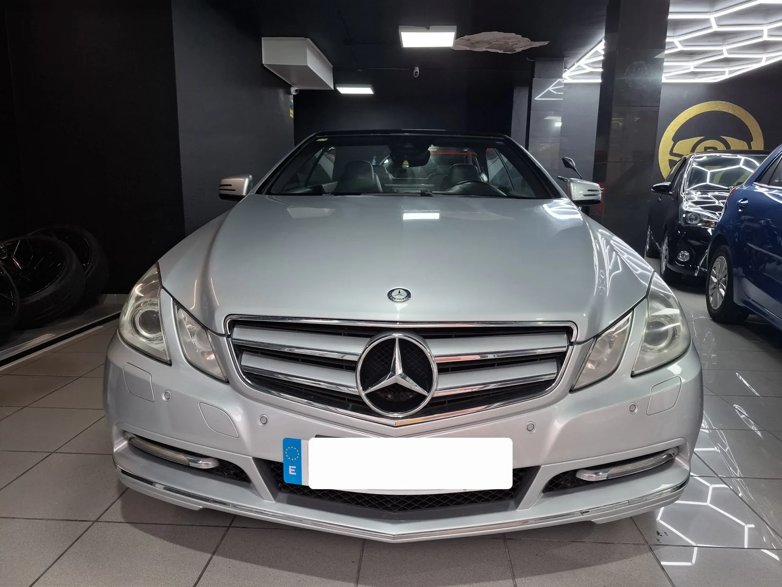Mercedes Benz E220