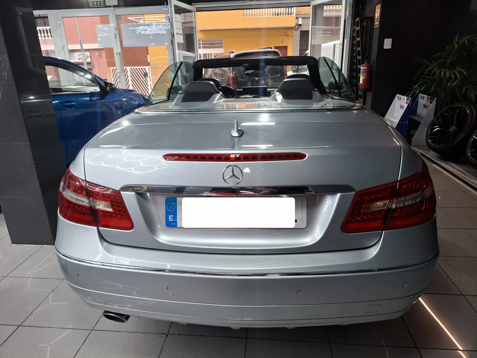 Mercedes Benz E220 Cabrio — foto 2