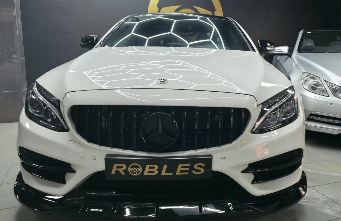Mercedes Benz CLA